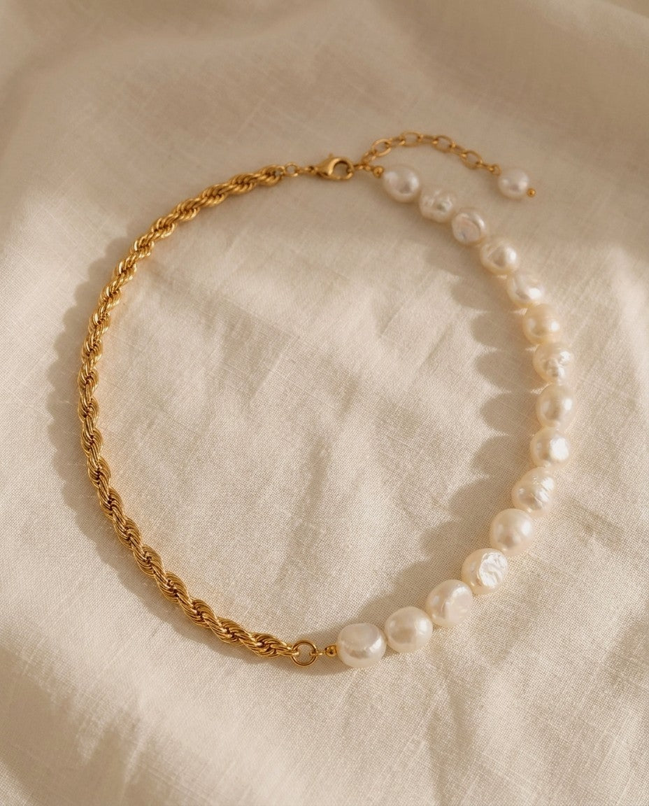 Mooring Necklace